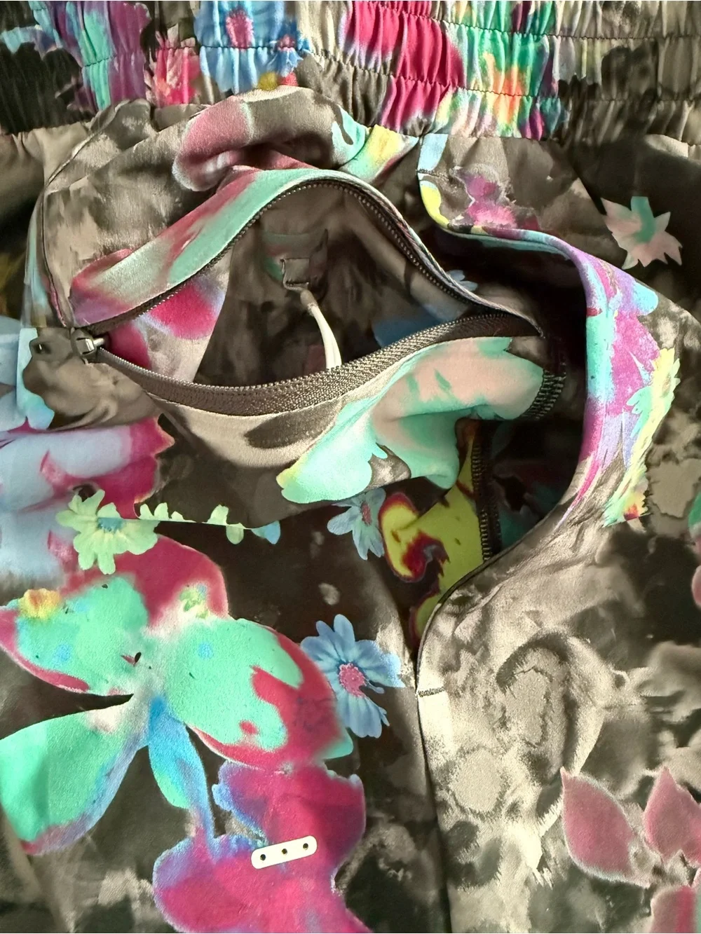 Lululemon Floral Glow Blue Multi NWT 7